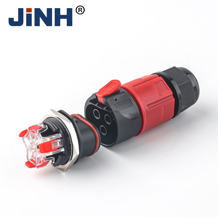 Conector impermeable enchufable